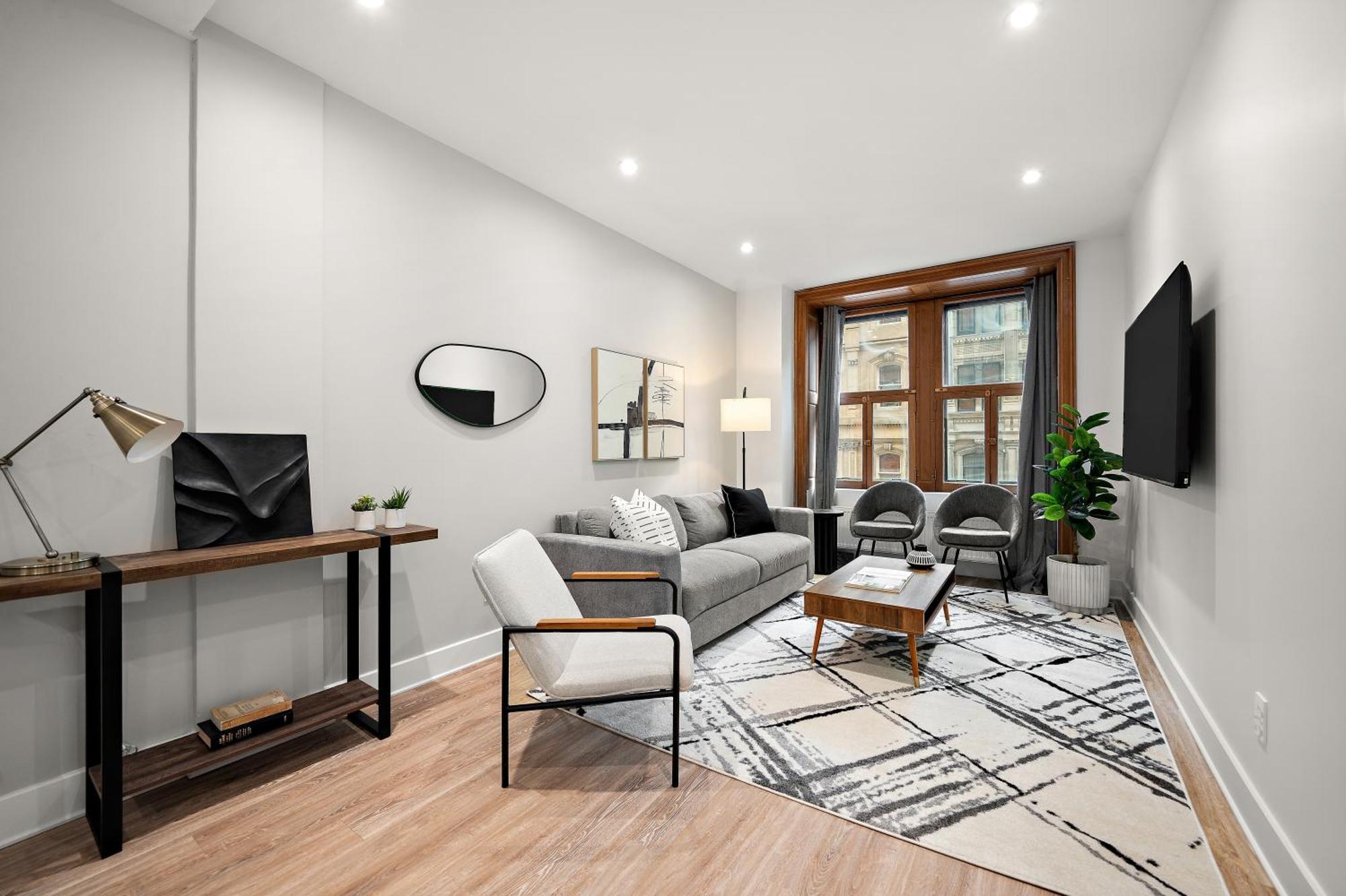 Apartment 511 Place D'armes Luxury *
