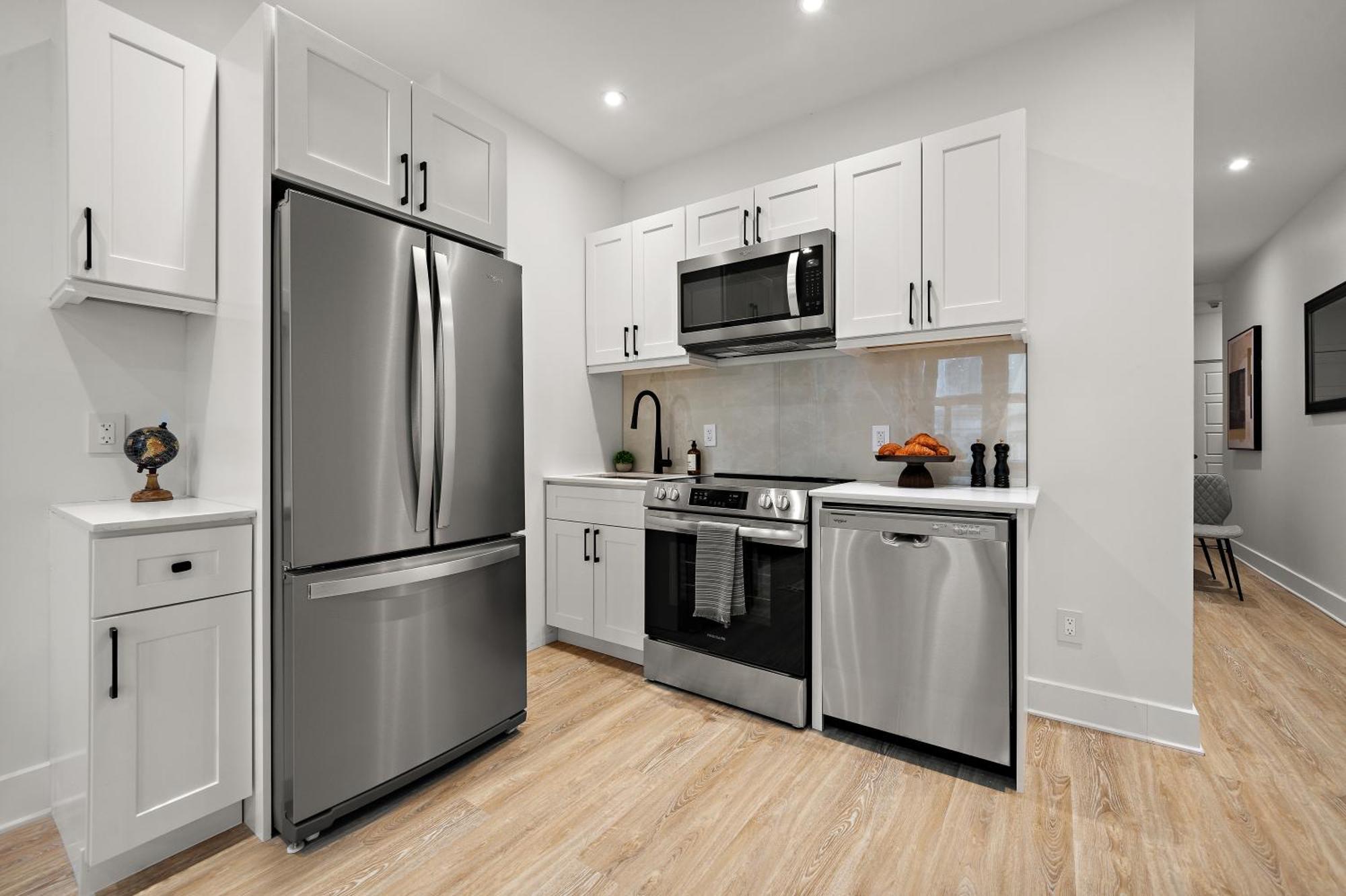 511 Place D'armes Luxury Montreal