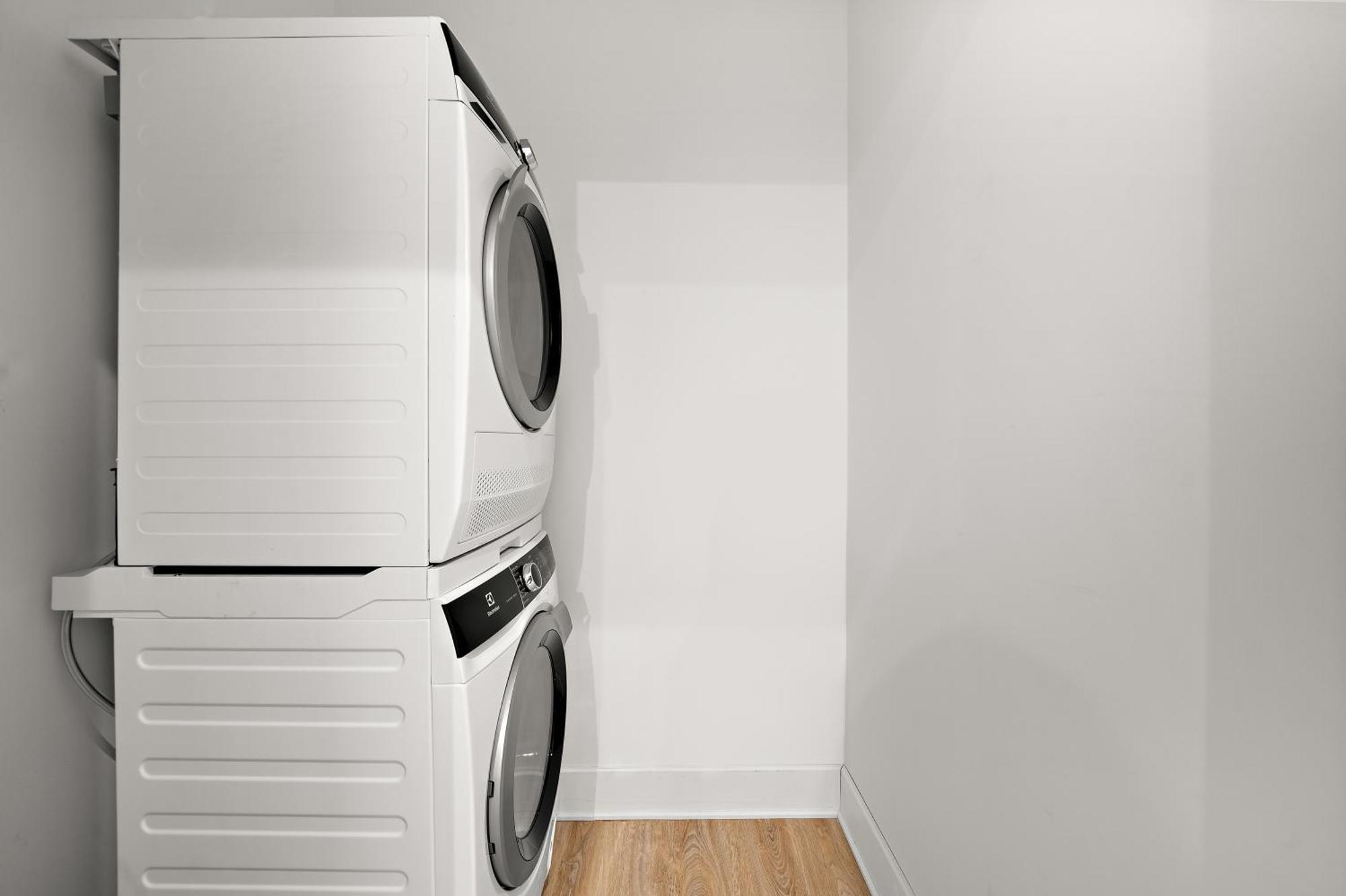 511 Place D'armes Luxury