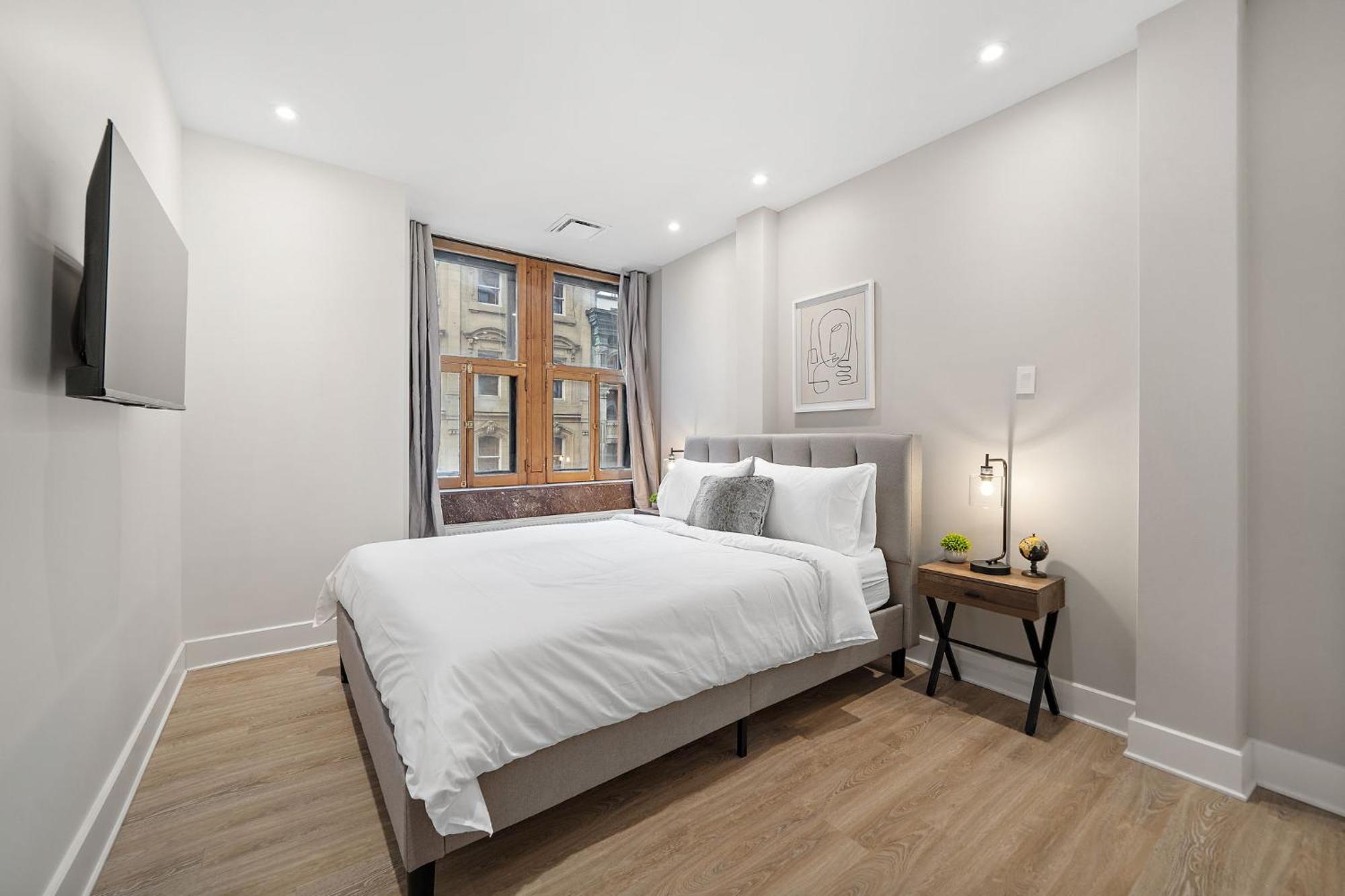 511 Place D'armes Luxury