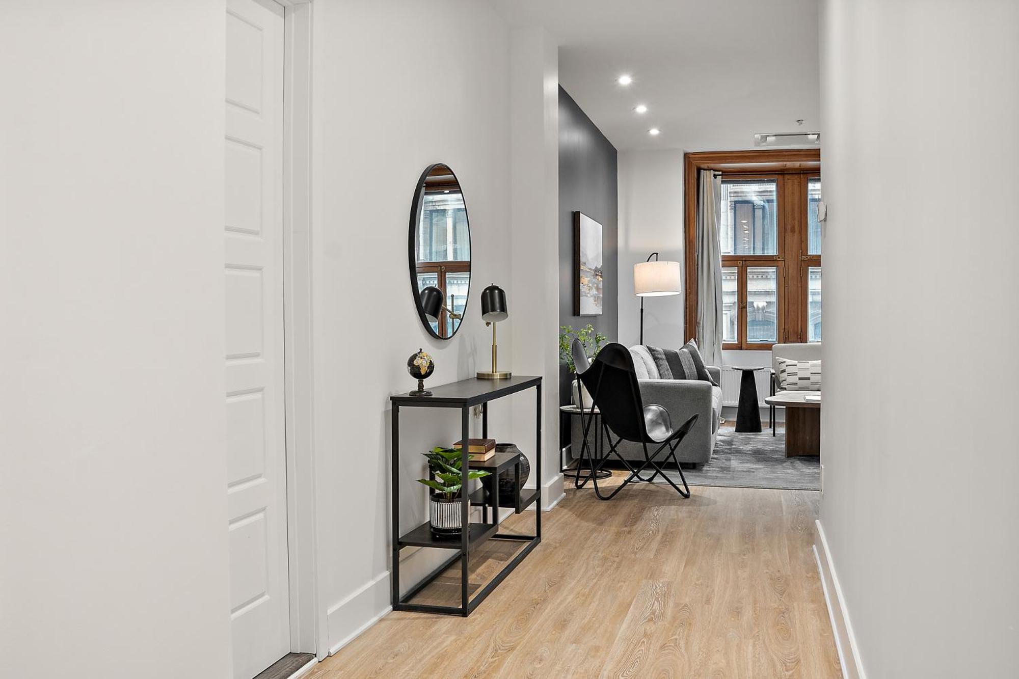 Apartment 511 Place D'armes Luxury Montreal