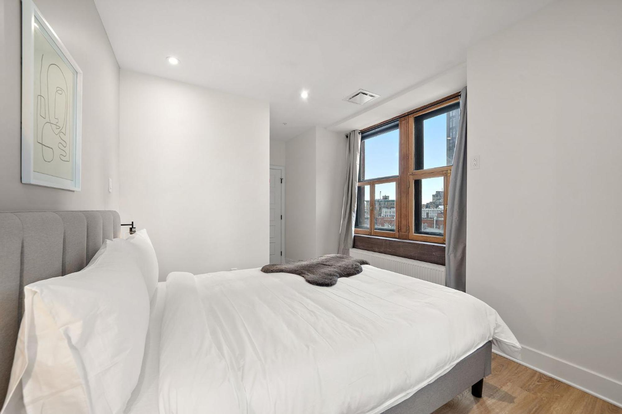 Apartment 511 Place D'armes Luxury *